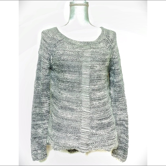 Pam & Gela Distressed Sweater in Gray & White - Picture 3 of 12